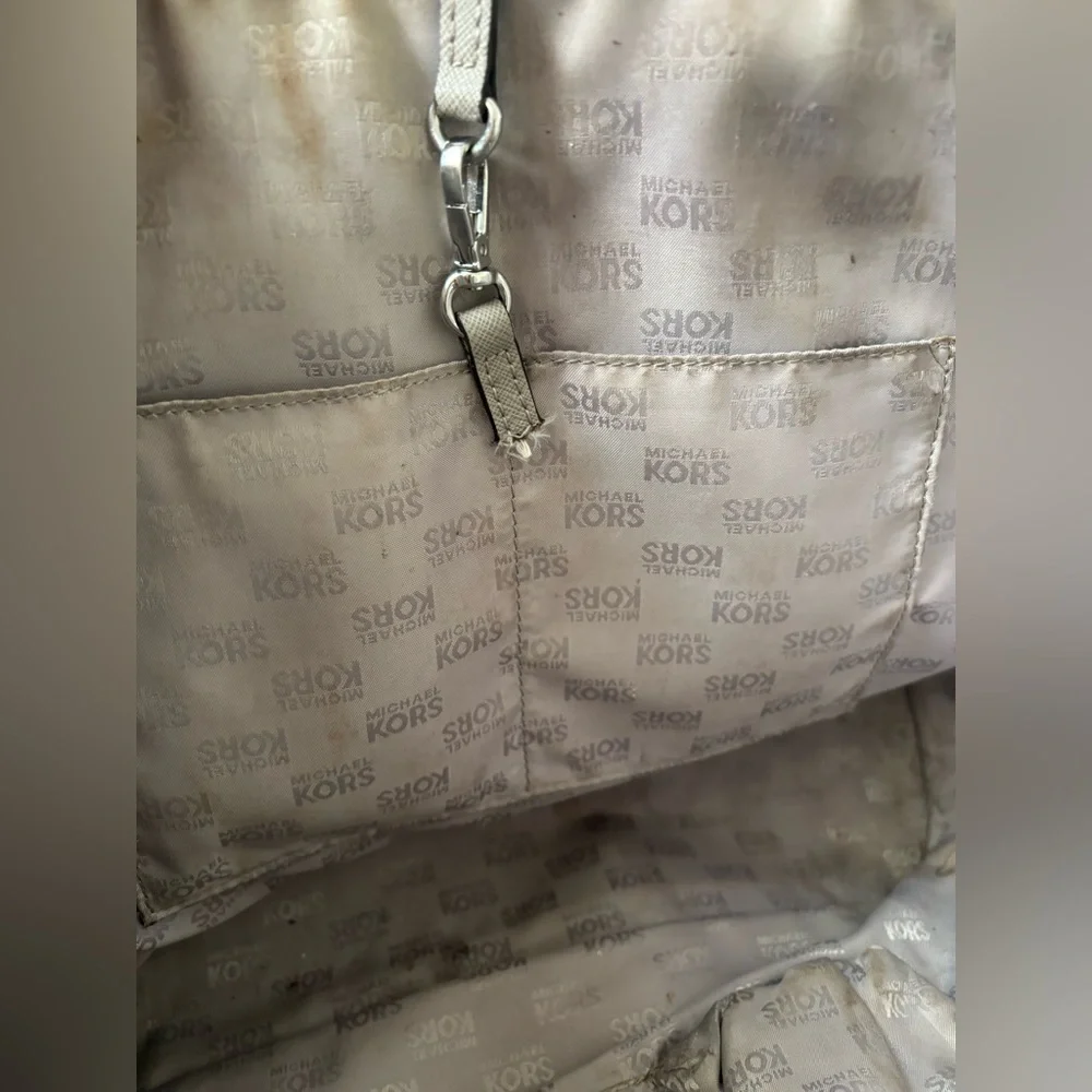 Michael Kors Jet Set Travel large tote bag in grey saffiano leather